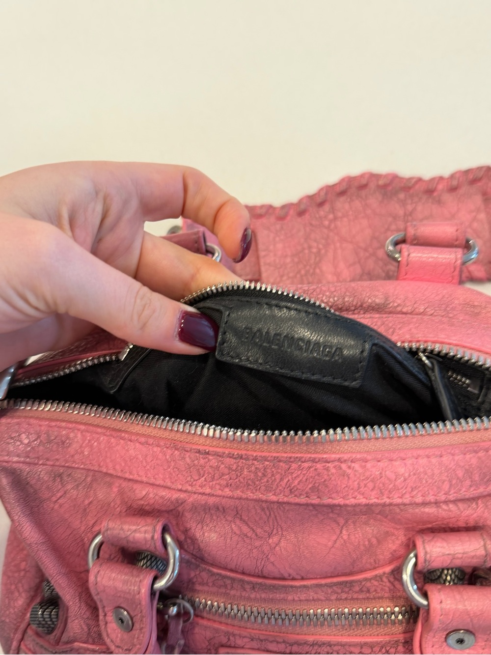 AUTHENTIC balenciaga le cagole in pink distressed leather - Picture 9 of 11